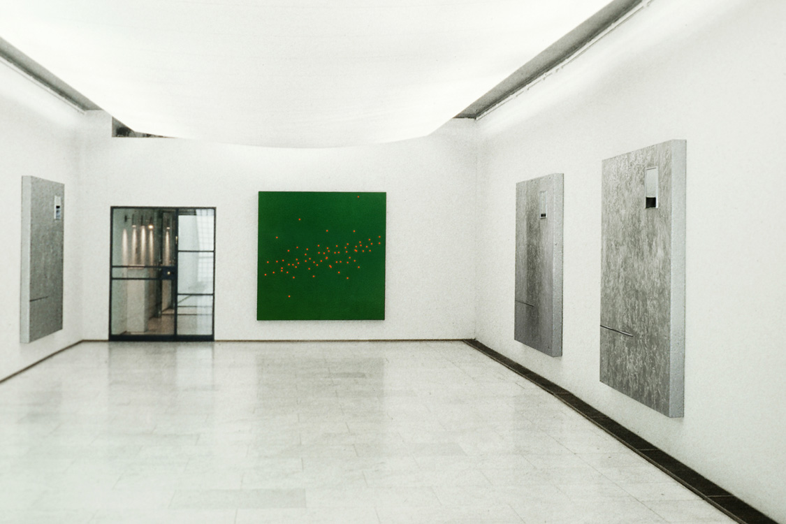 Ilppo Alho — TOAST — Kluuvin galleria, Helsinki — 1995